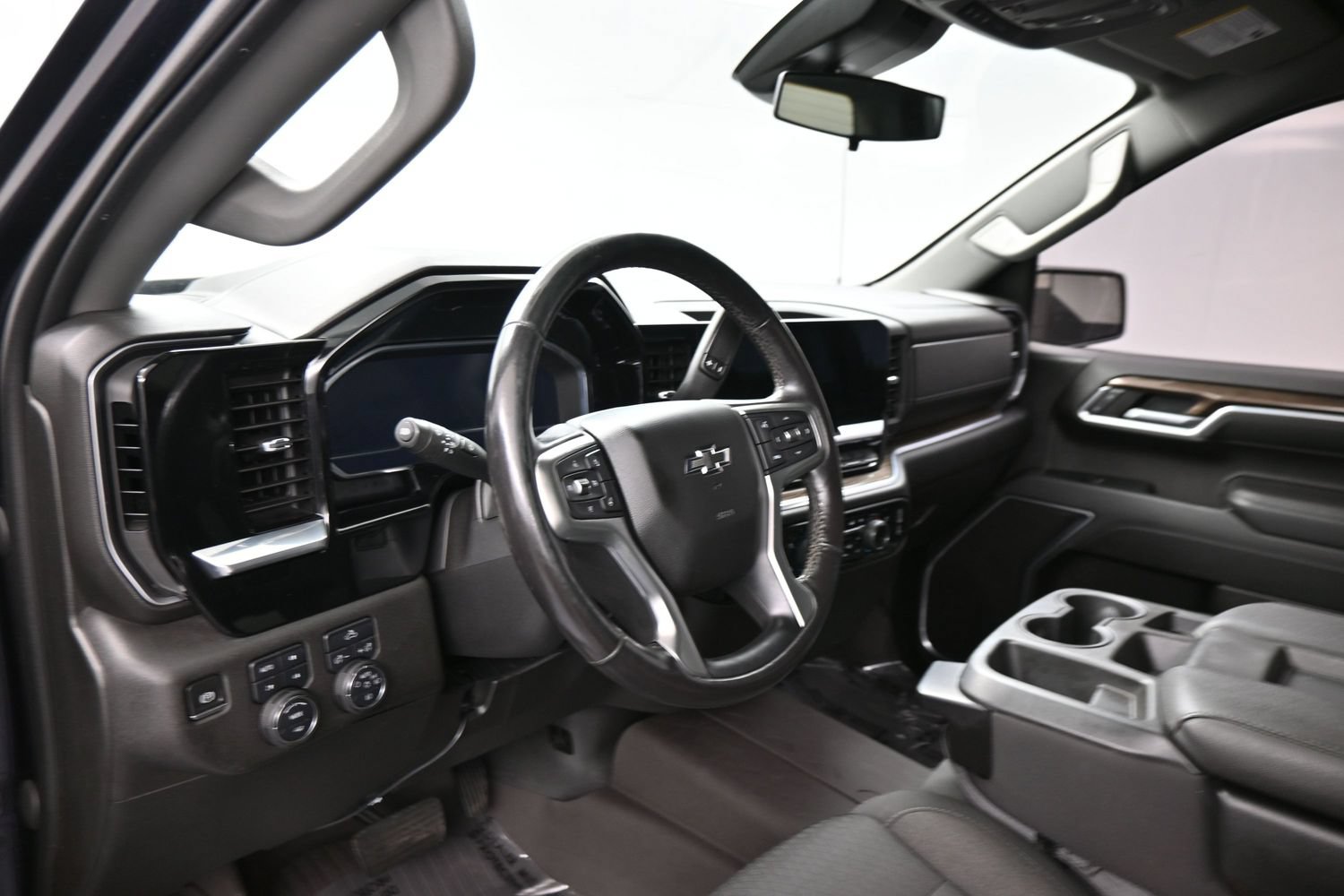 Used 2022 Chevrolet Silverado 1500 RST w/ Z71 Off-Road Package AWD/4WD image 17