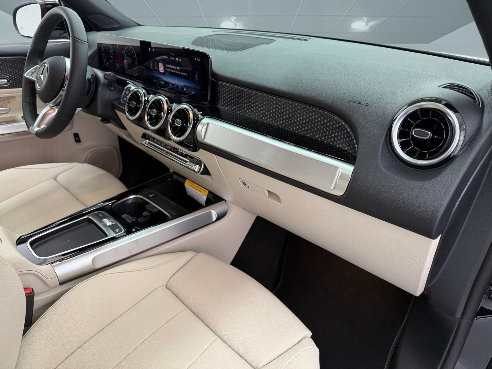 Used 2026 Mercedes-Benz GLB 250 image 18