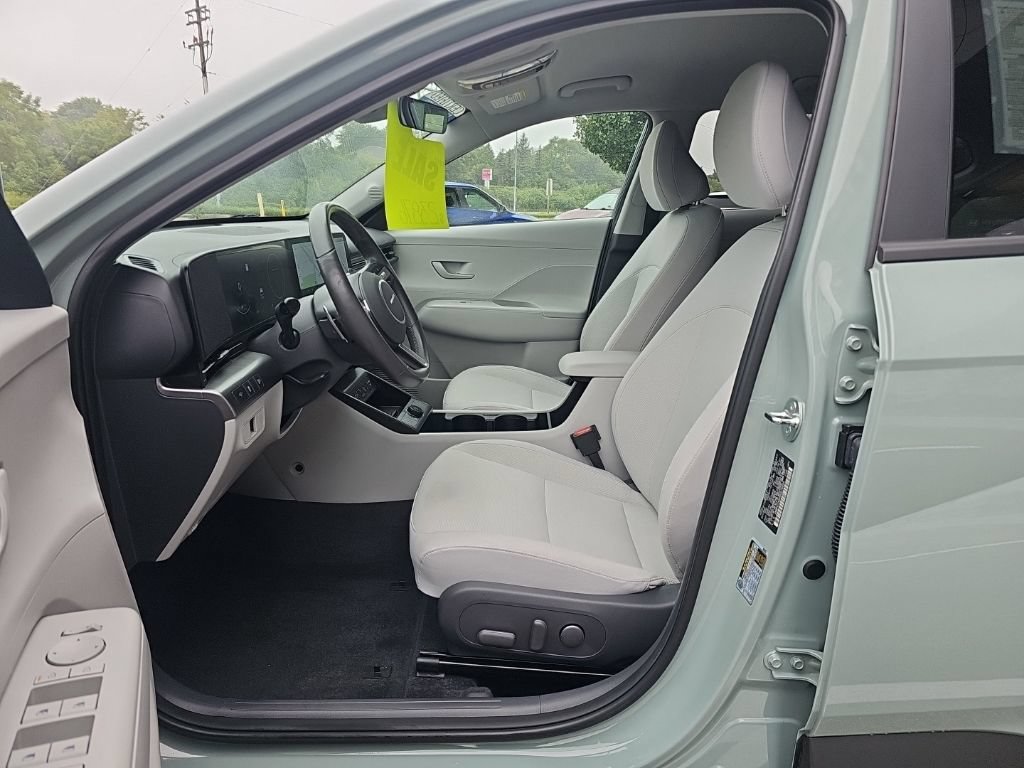 Certified 2024 Hyundai Kona SEL w/ Convenience Package AWD/4WD image 9