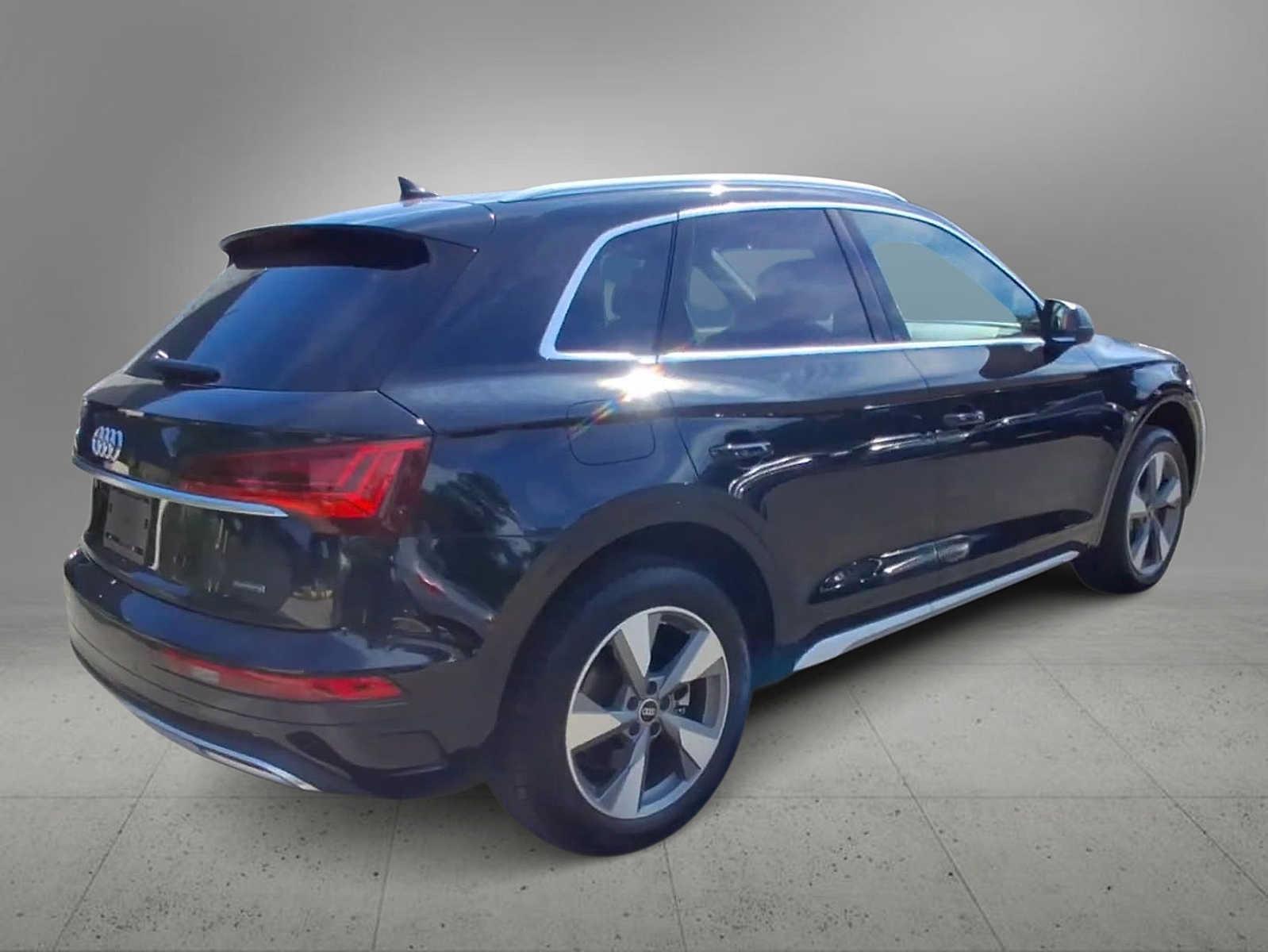 Used 2023 Audi Q5 2.0T Premium w/ Convenience Package AWD/4WD image 8