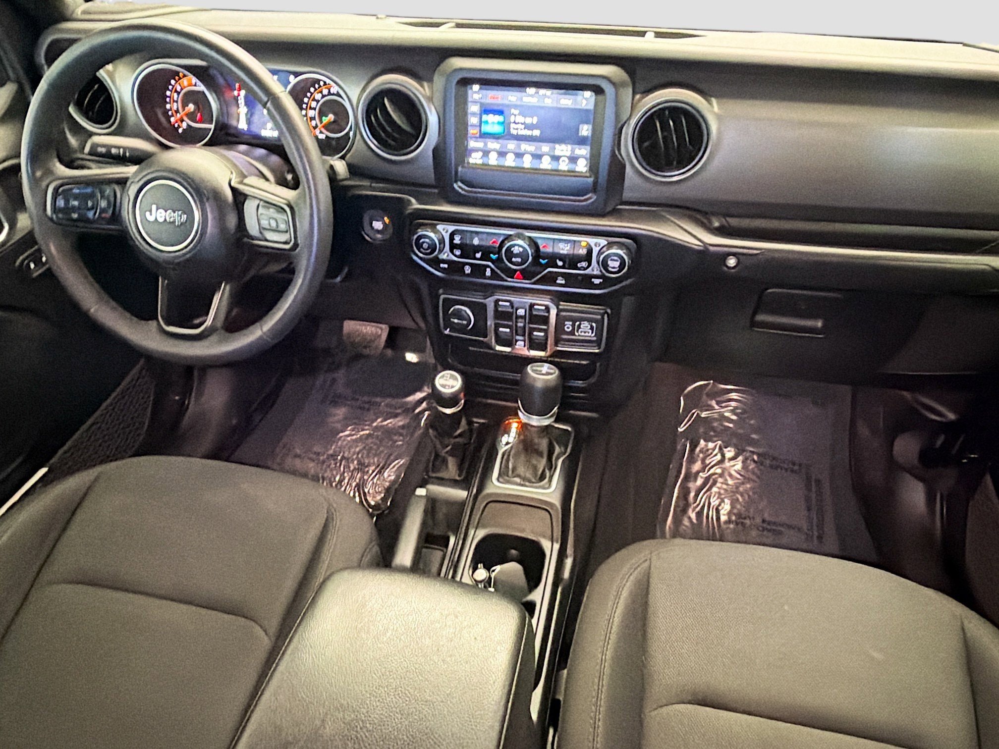 Used 2023 Jeep Gladiator Sport AWD/4WD image 12