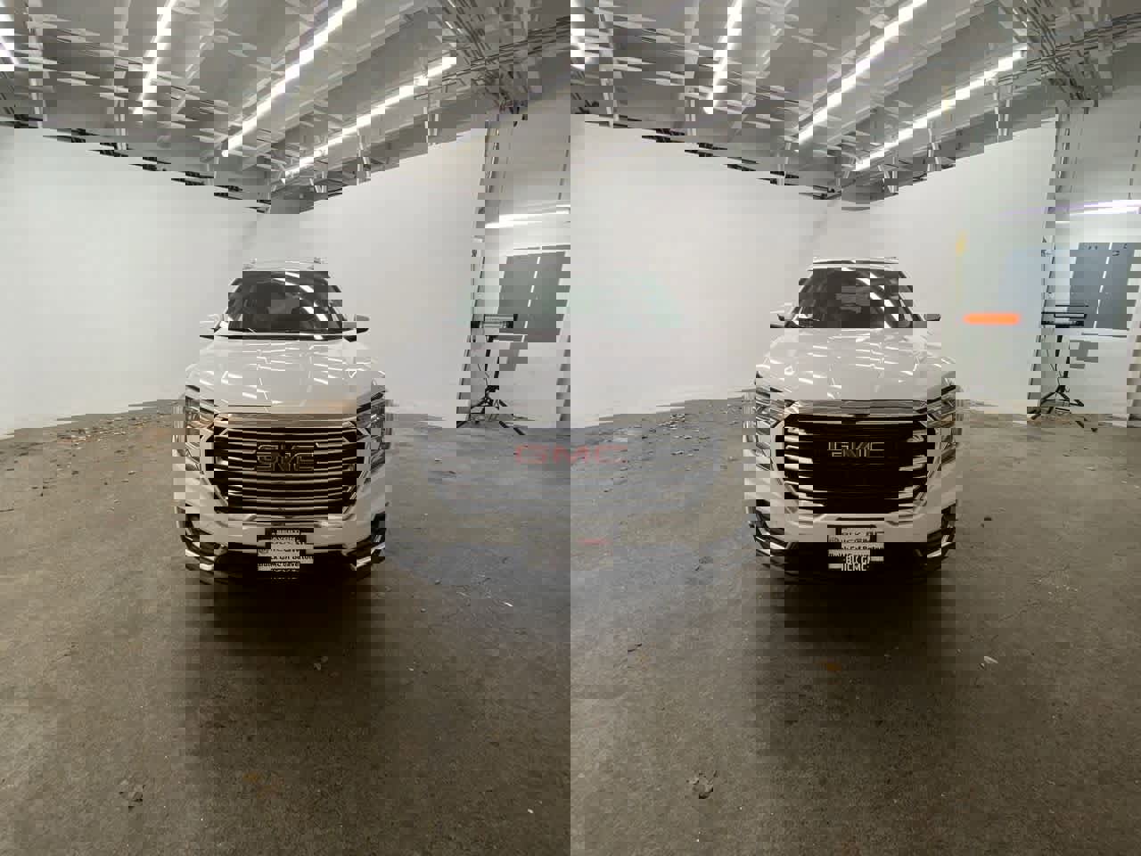 Used 2024 GMC Terrain SLT image 9