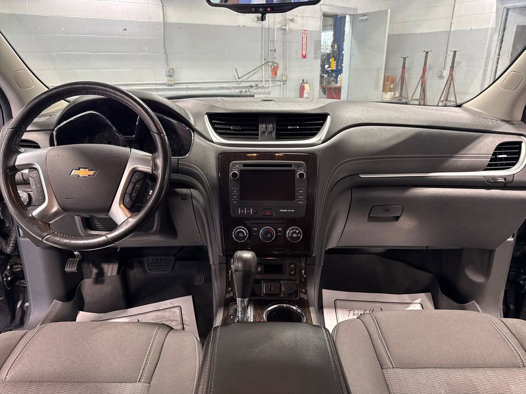Used 2016 Chevrolet Traverse LT w/ Style and Technology Package AWD/4WD image 33