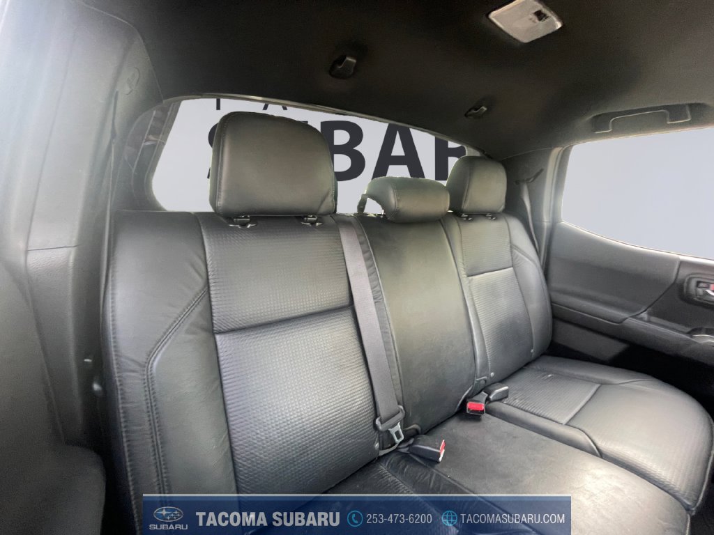 Used 2021 Toyota Tacoma TRD Off-Road w/ TRD Premium Off Road Package AWD/4WD image 18