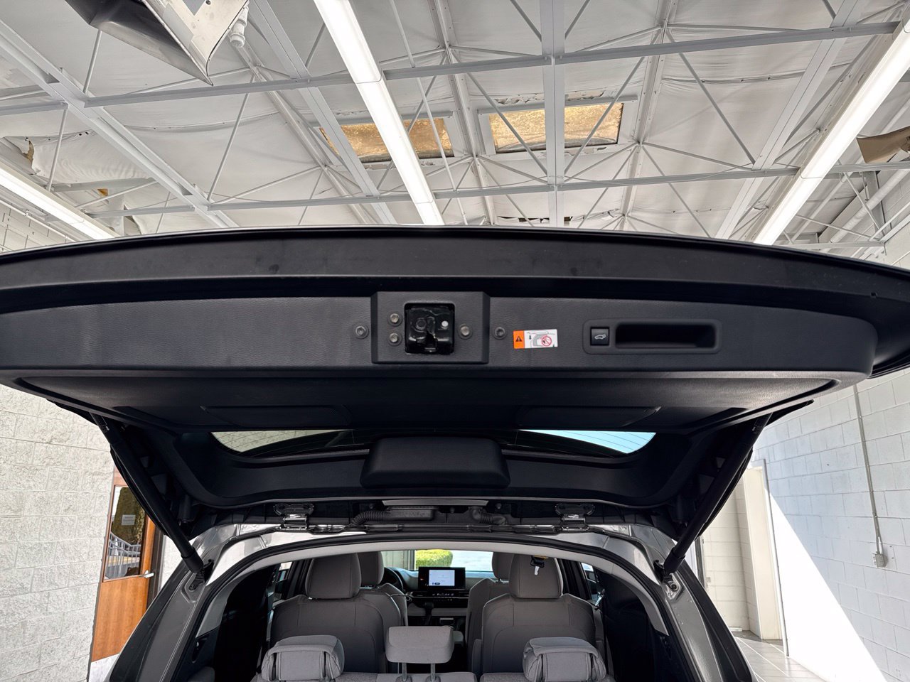 Certified 2026 Toyota Sienna LE AWD/4WD image 11