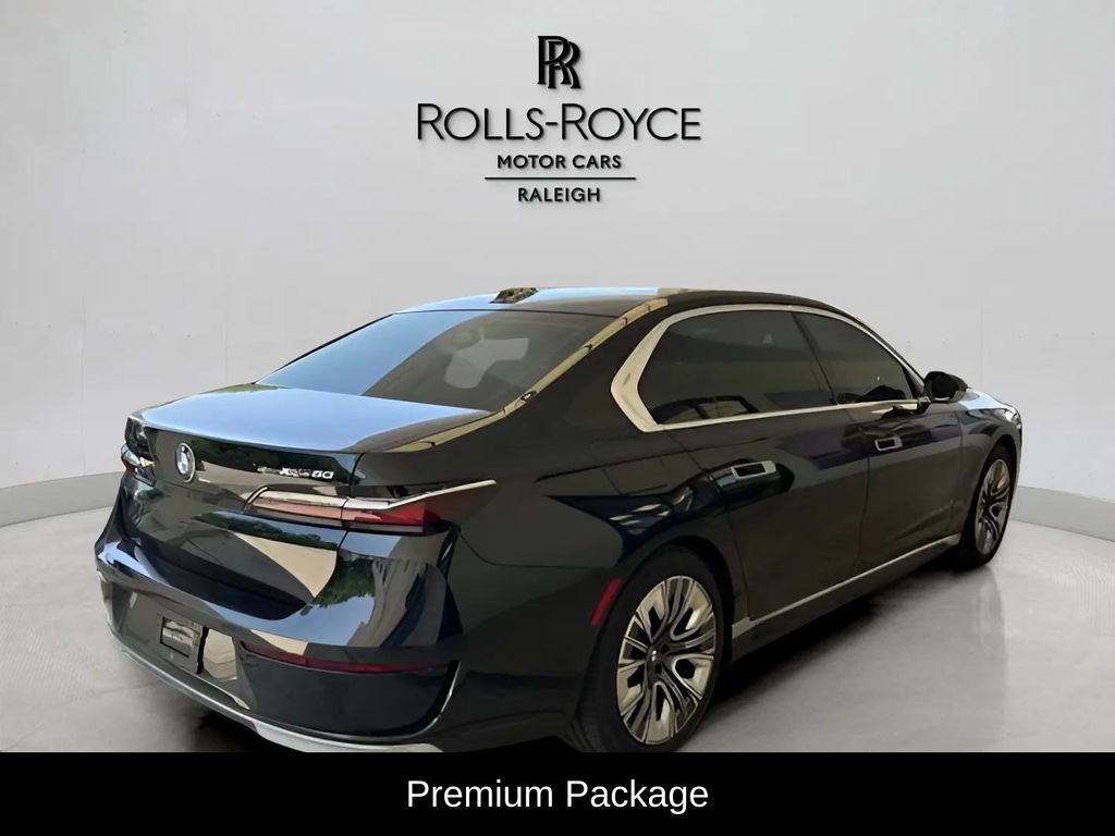 Used 2024 BMW i7 xDrive60 image 6