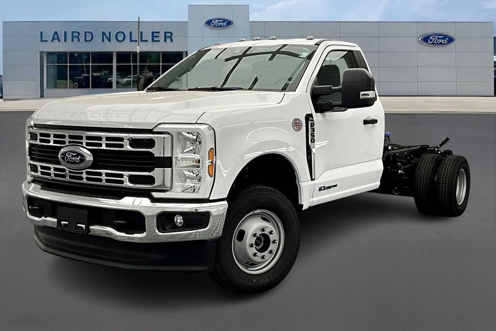 New 2026 Ford F350 XL w/ XL Chrome Package