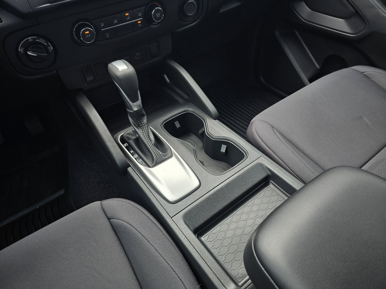 Used 2025 Nissan Frontier S image 17