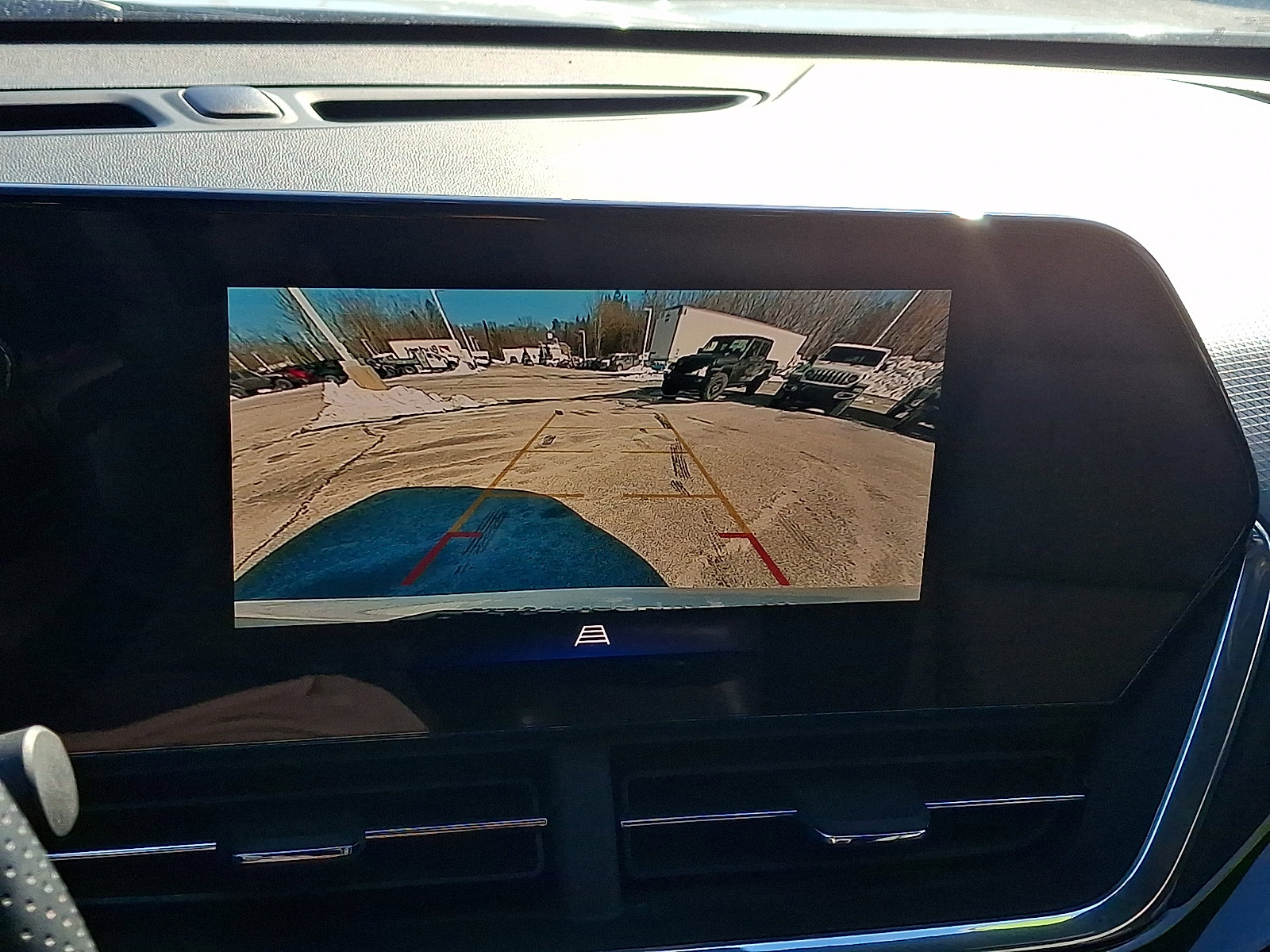 Certified 2024 Chevrolet Trax RS w/ Driver Confidence Package image 17