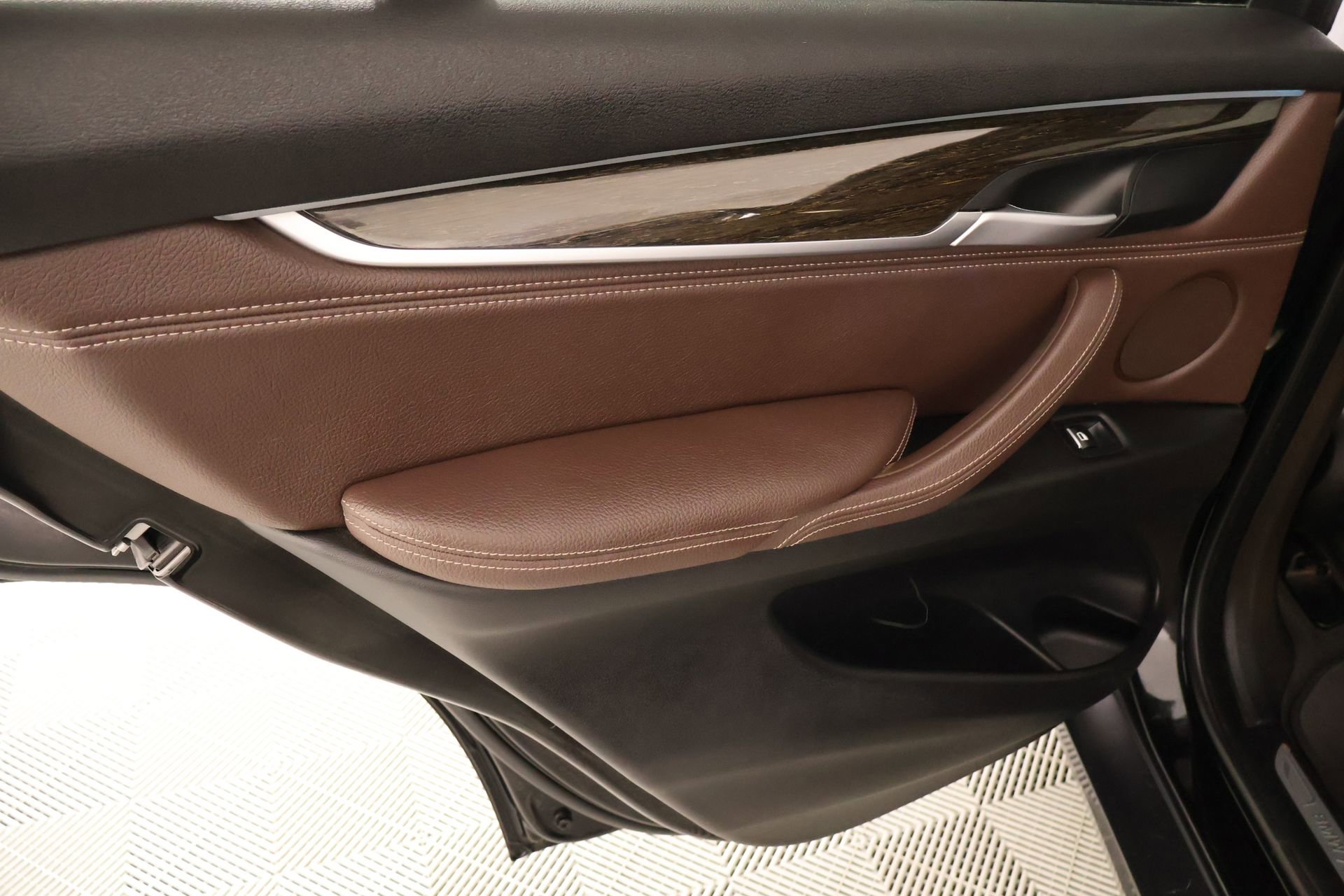 Used 2017 BMW X5 xDrive35i image 18