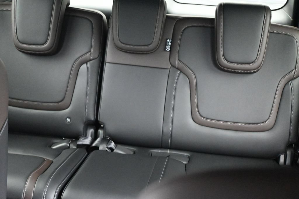 New 2026 Nissan Armada SL w/ Captain's Chari Seat Package AWD/4WD image 21