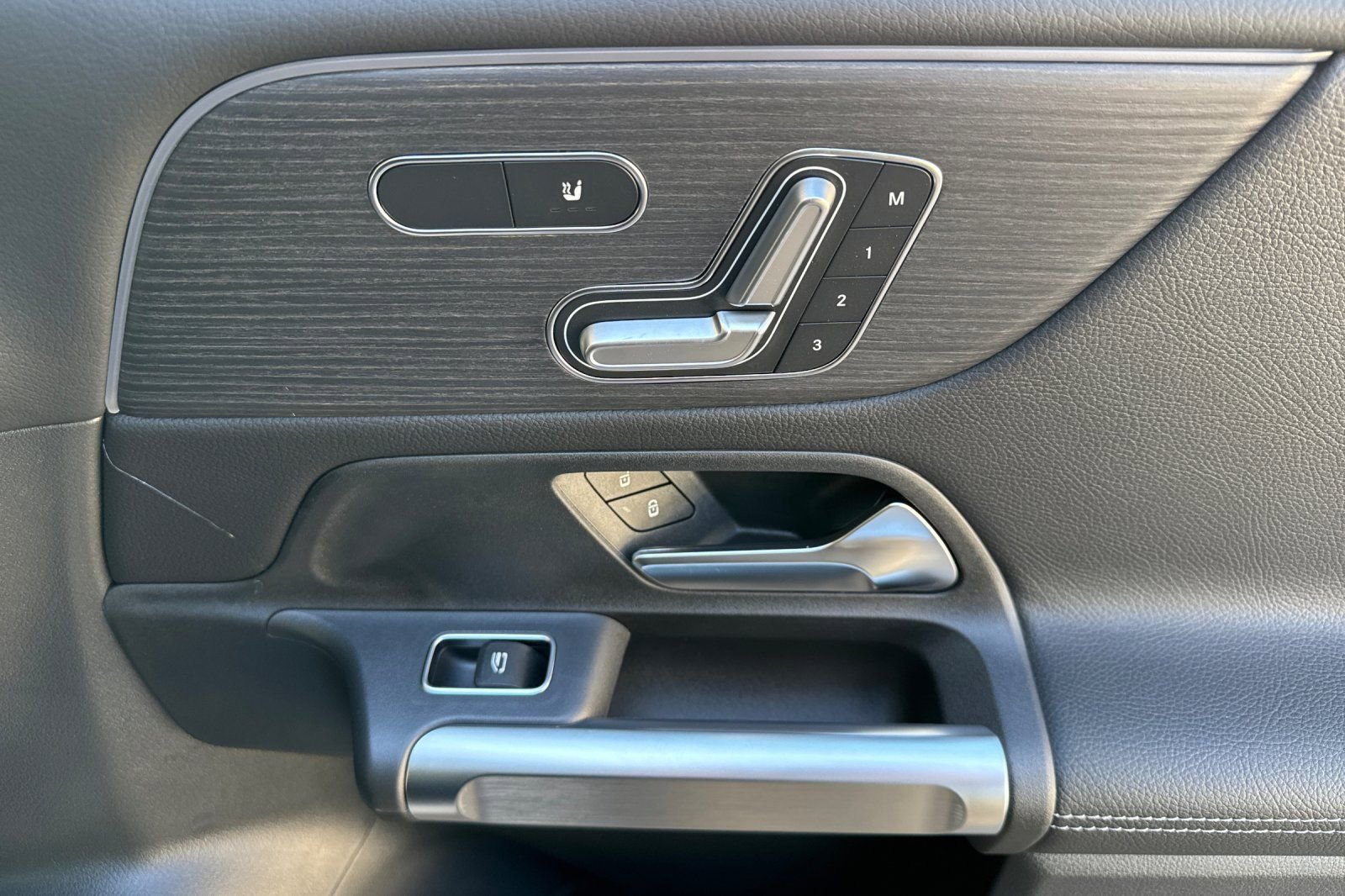 New 2026 Mercedes-Benz GLB 250 image 35