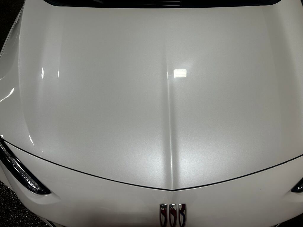 Used 2025 Buick Encore GX Avenir w/ Avenir Convenience Package image 30