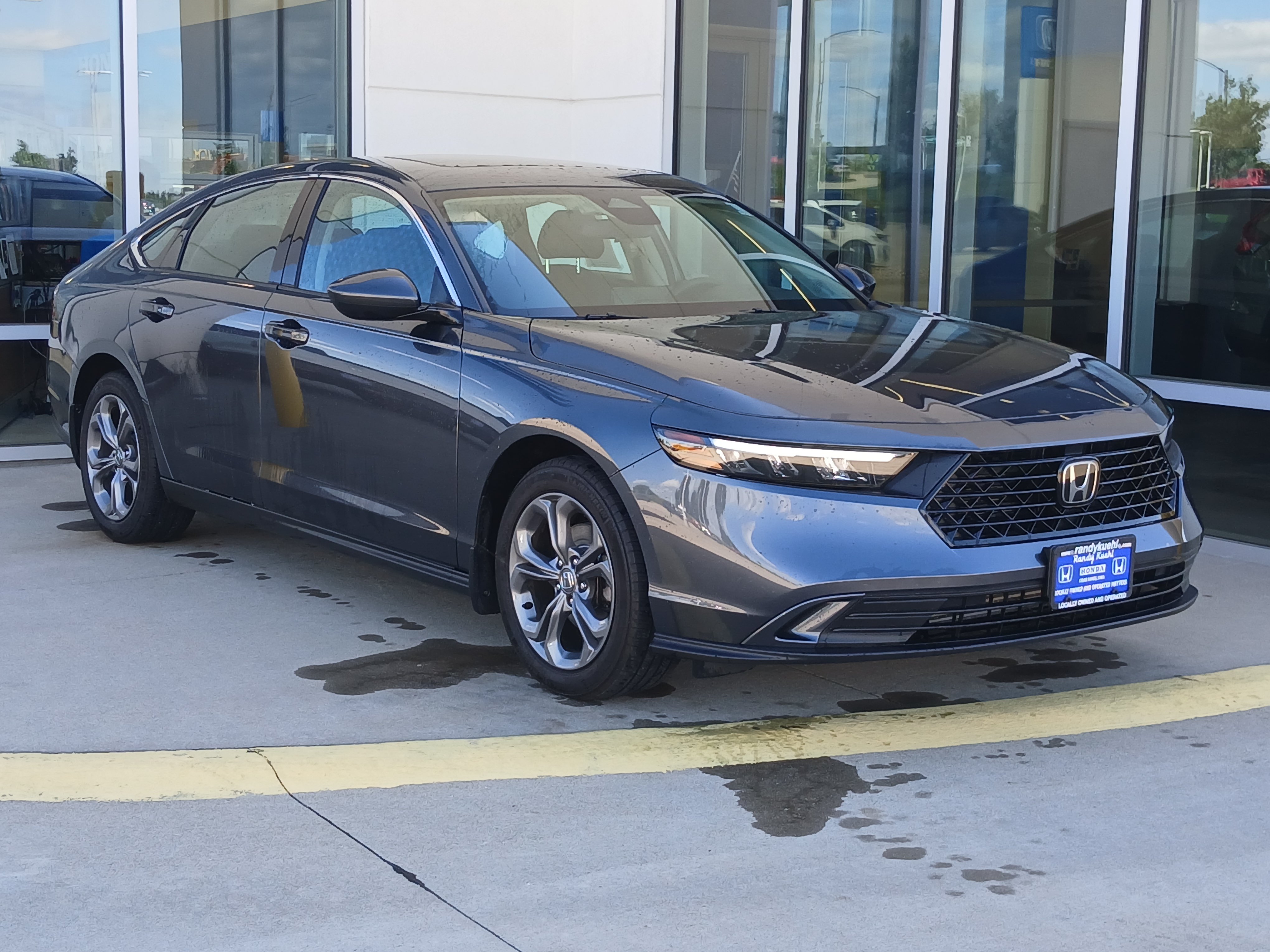 Used 2024 Honda Accord EX image 5