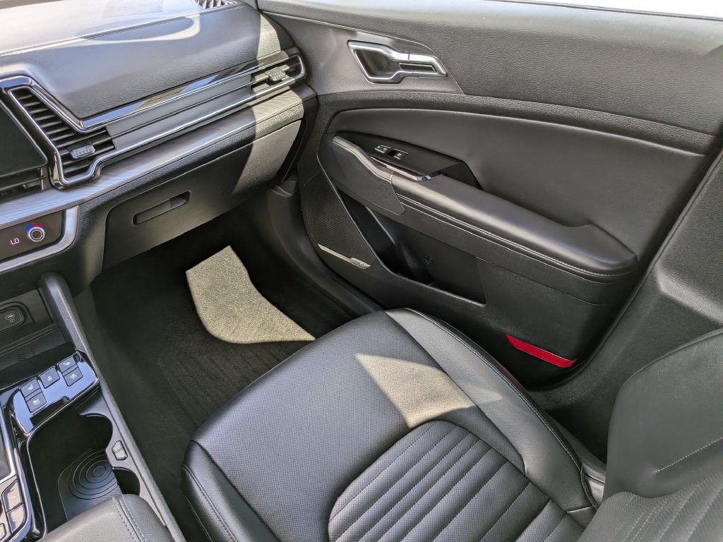 Certified 2024 Kia Sportage SX FWD image 18