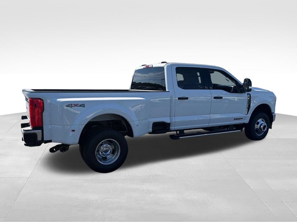 New 2027 Ford F350 XLT AWD/4WD image 5
