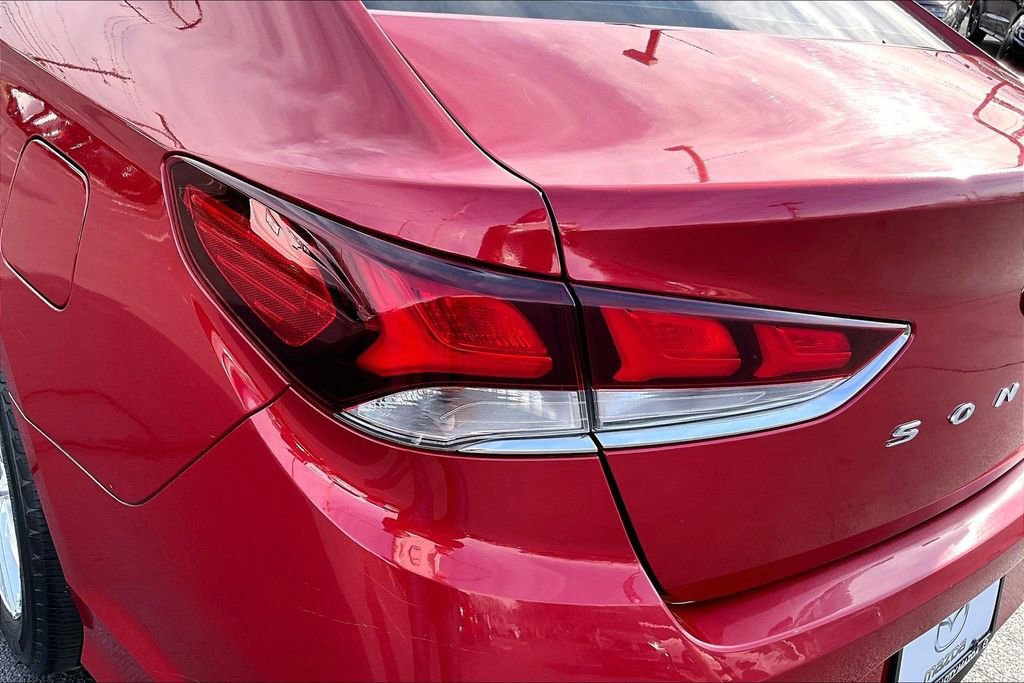 Used 2018 Hyundai Sonata Limited FWD image 30