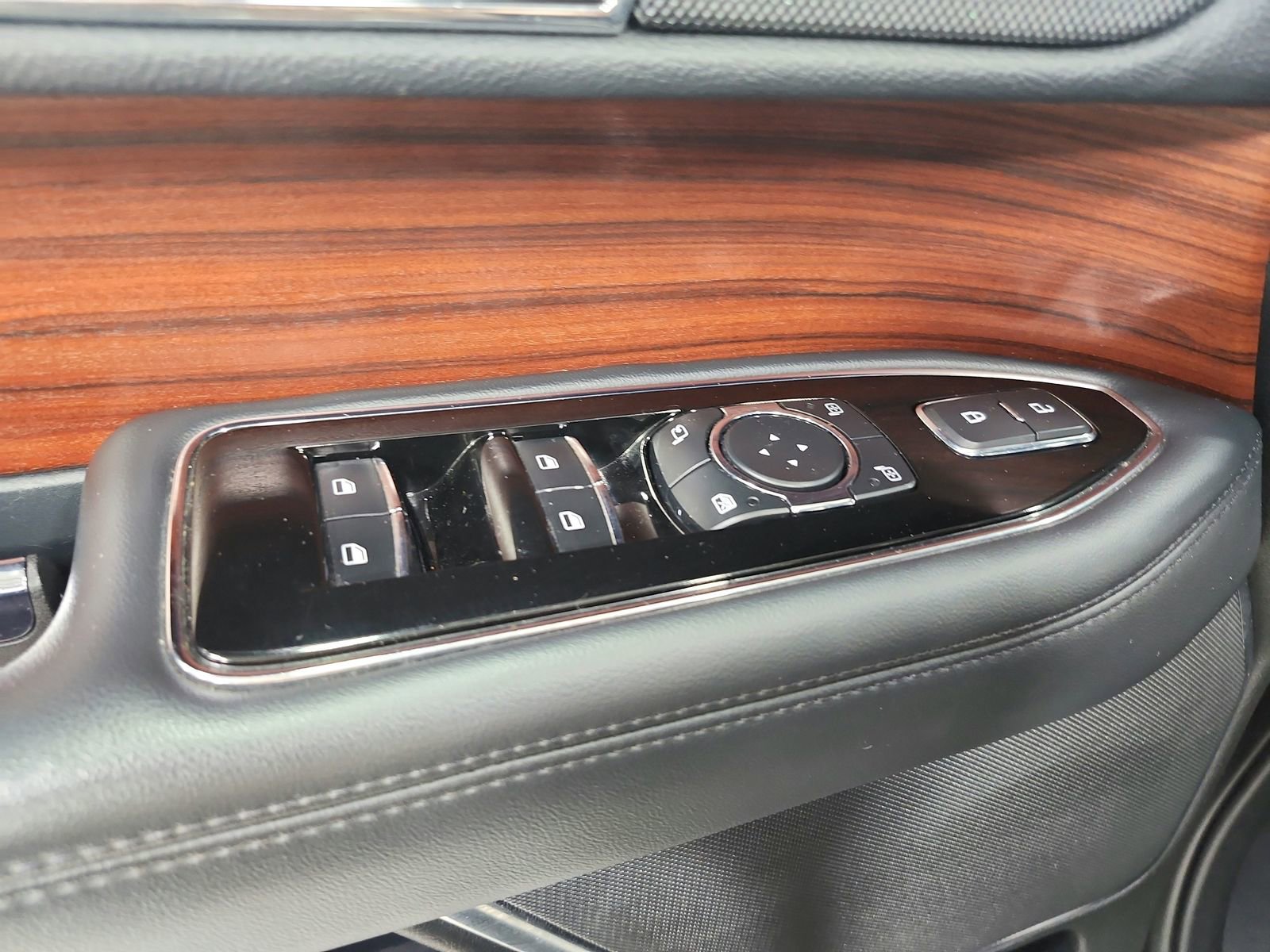 Used 2023 Lincoln Navigator Reserve image 39