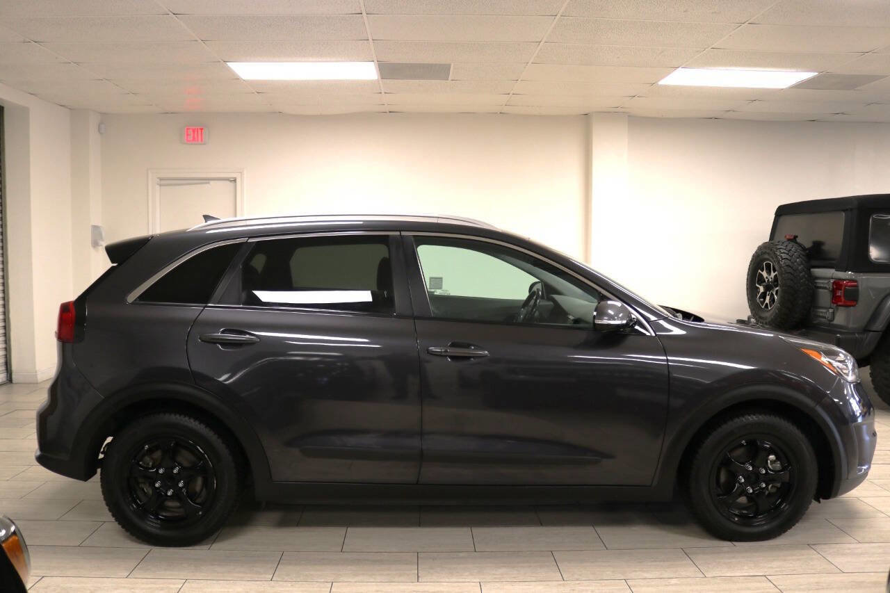 Used 2018 Kia Niro EX Premium image 11
