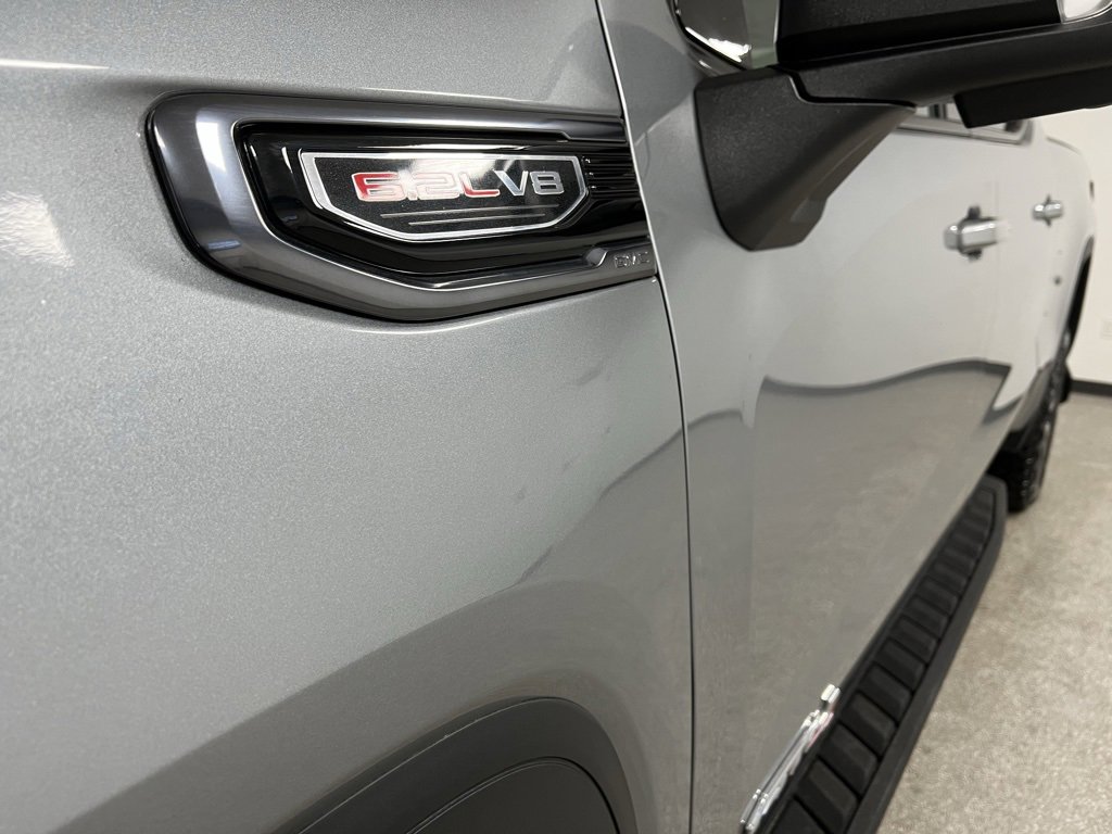 Used 2024 GMC Sierra 1500 AT4 image 17