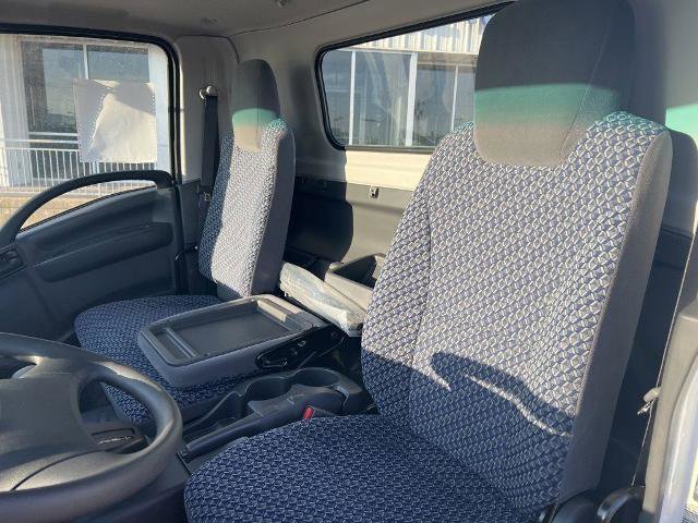 New 2024 Chevrolet Low Cab Forward image 10