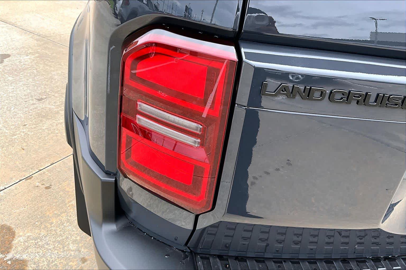 Used 2025 Toyota Land Cruiser w/ Premium Package AWD/4WD image 29