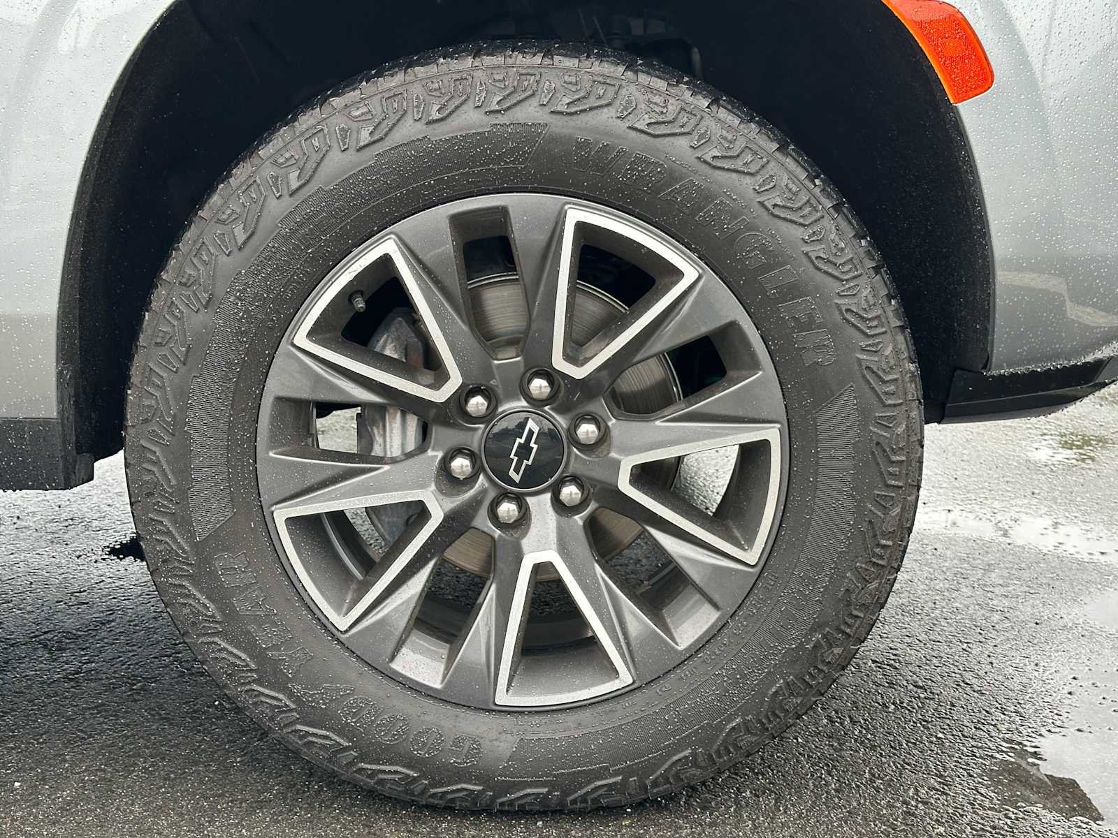 Used 2023 Chevrolet Tahoe Z71 image 9