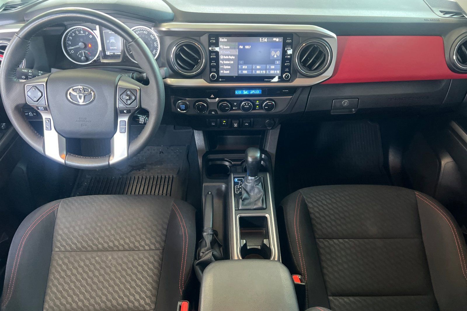 Certified 2023 Toyota Tacoma SR5 AWD/4WD image 10
