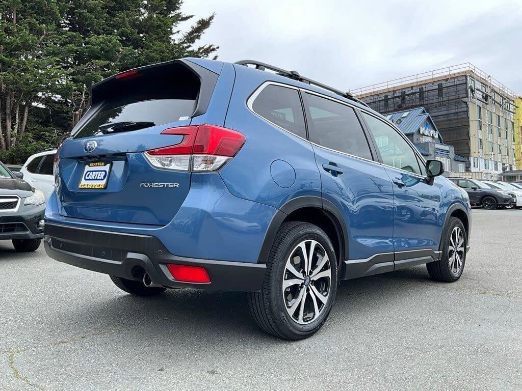 Certified 2023 Subaru Forester Limited AWD/4WD image 9