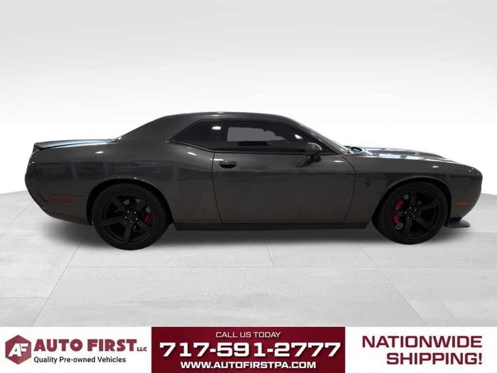 Used 2023 Dodge Challenger SRT Hellcat RWD image 2