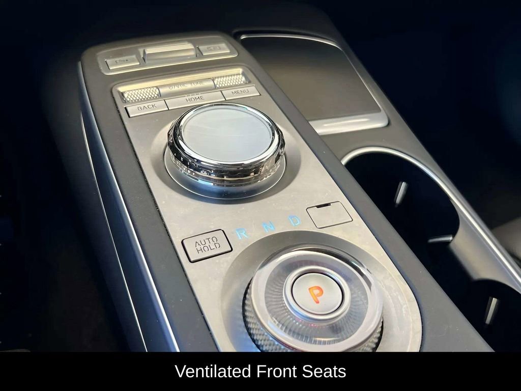 Used 2023 Genesis GV70 2.5T w/ Select Package image 12