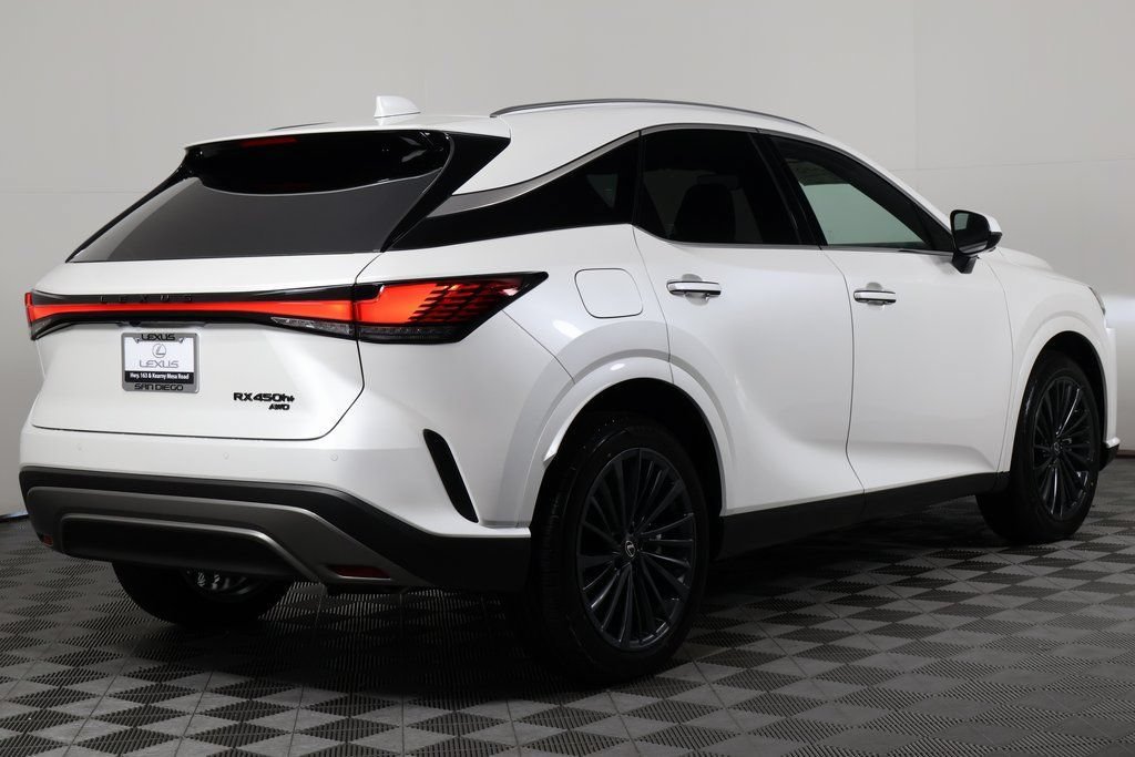 New 2026 Lexus RX 450h AWD image 2