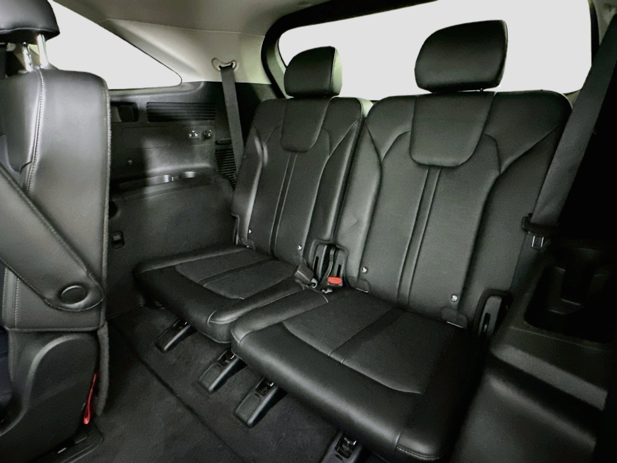 Used 2024 Kia Sorento EX w/ Panoramic Sunroof Package FWD image 31