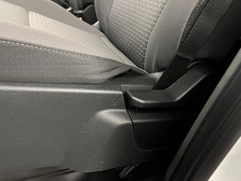 New 2026 Ford Transit 250 148 Medium Roof image 26