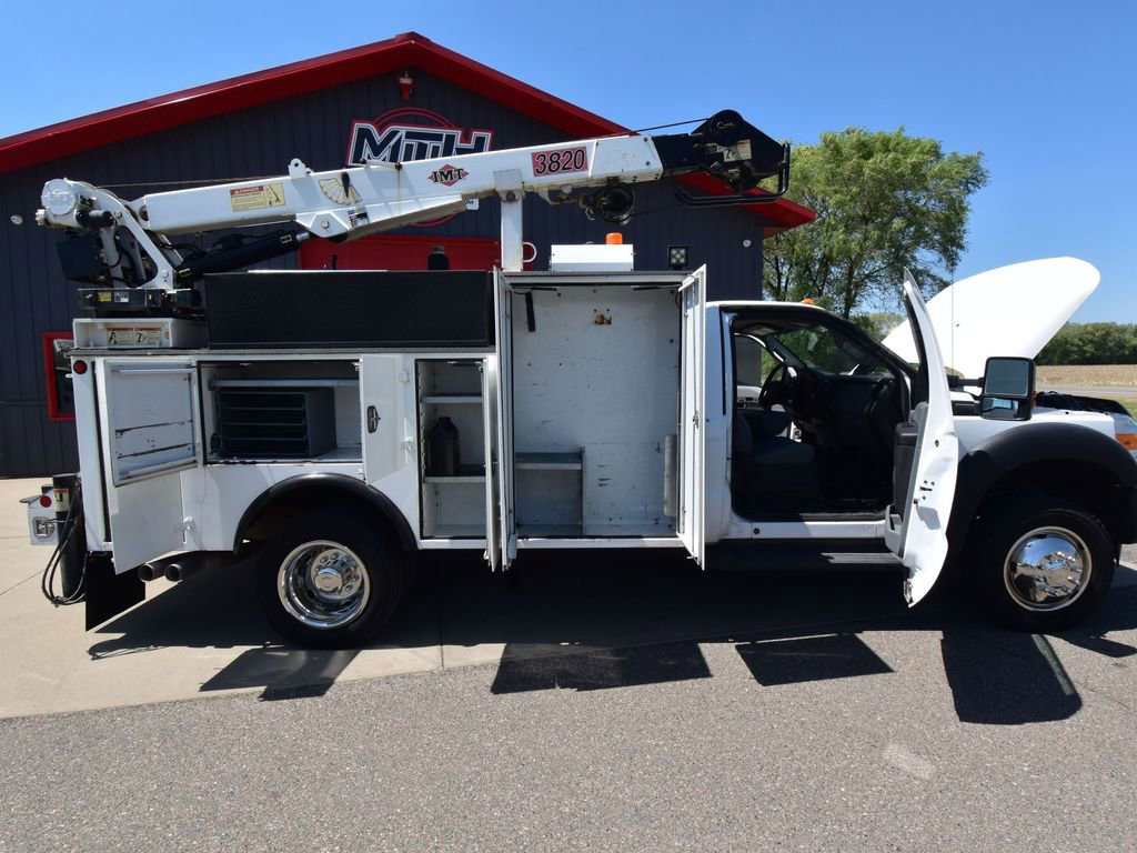 Used 2014 Ford F550 4x4 Regular Cab Super Duty image 22