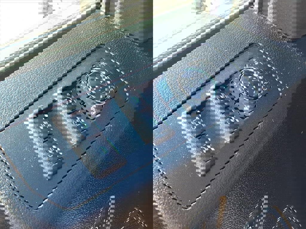 Used 2019 Ford F150 Platinum w/ Equipment Group 701A Luxury image 15