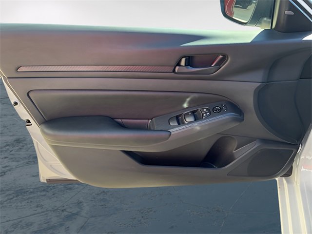 Used 2025 Nissan Altima 2.5 S image 19