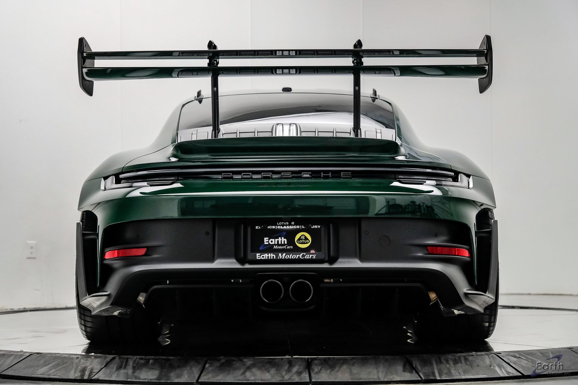 Used 2025 Porsche 911 GT3 RS RWD image 15