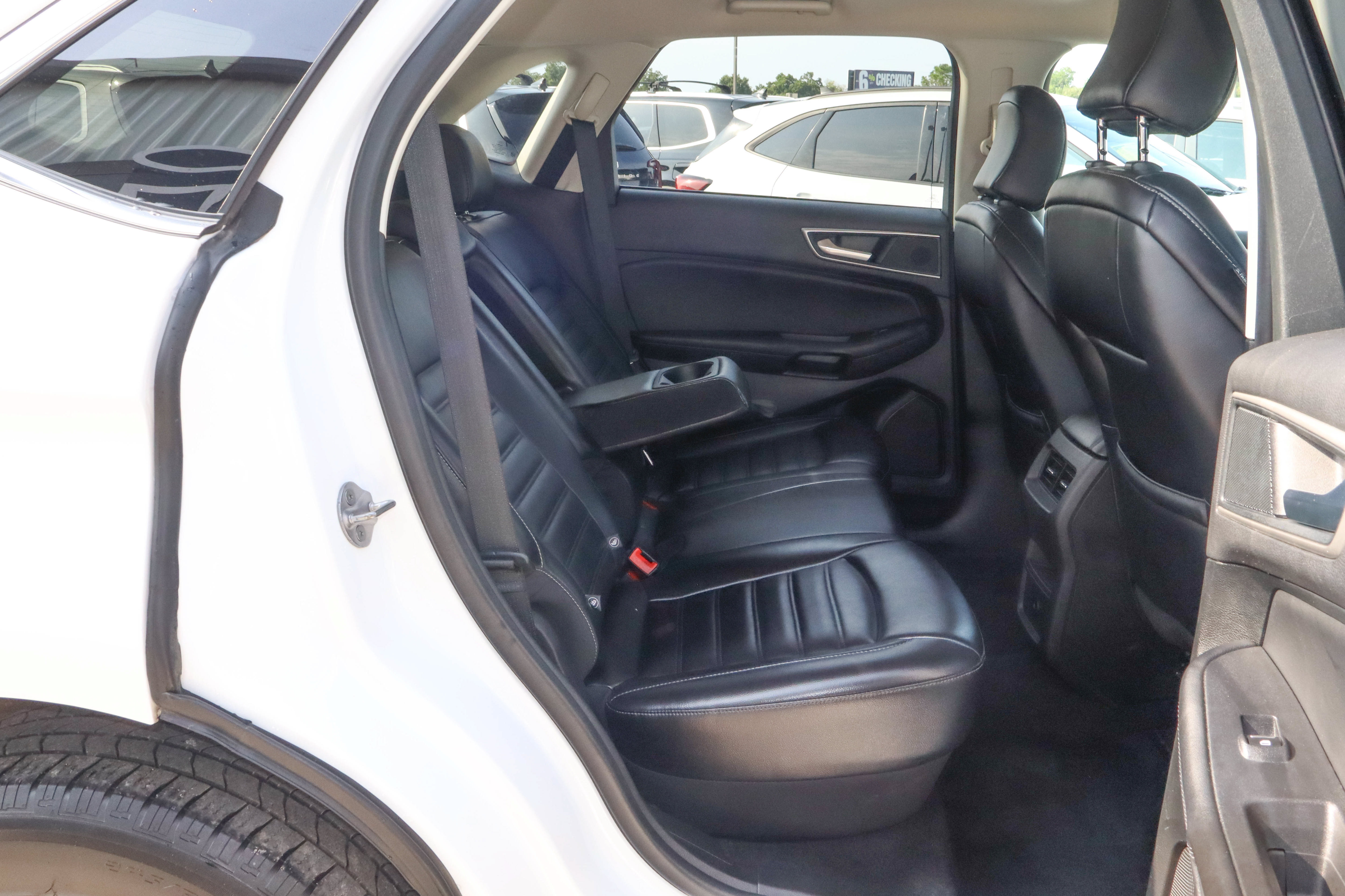 Used 2024 Ford Edge SEL AWD/4WD image 22