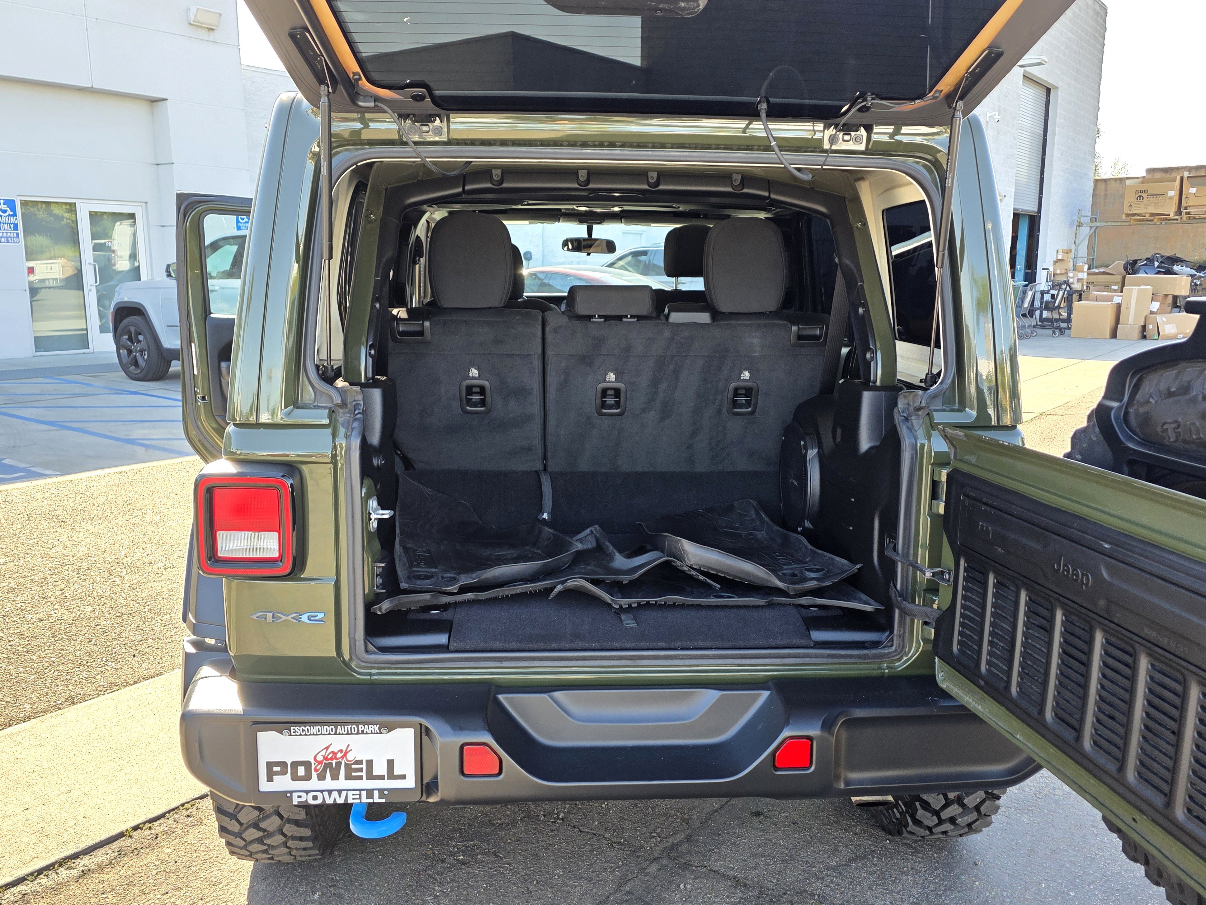 Certified 2023 Jeep Wrangler Unlimited image 18