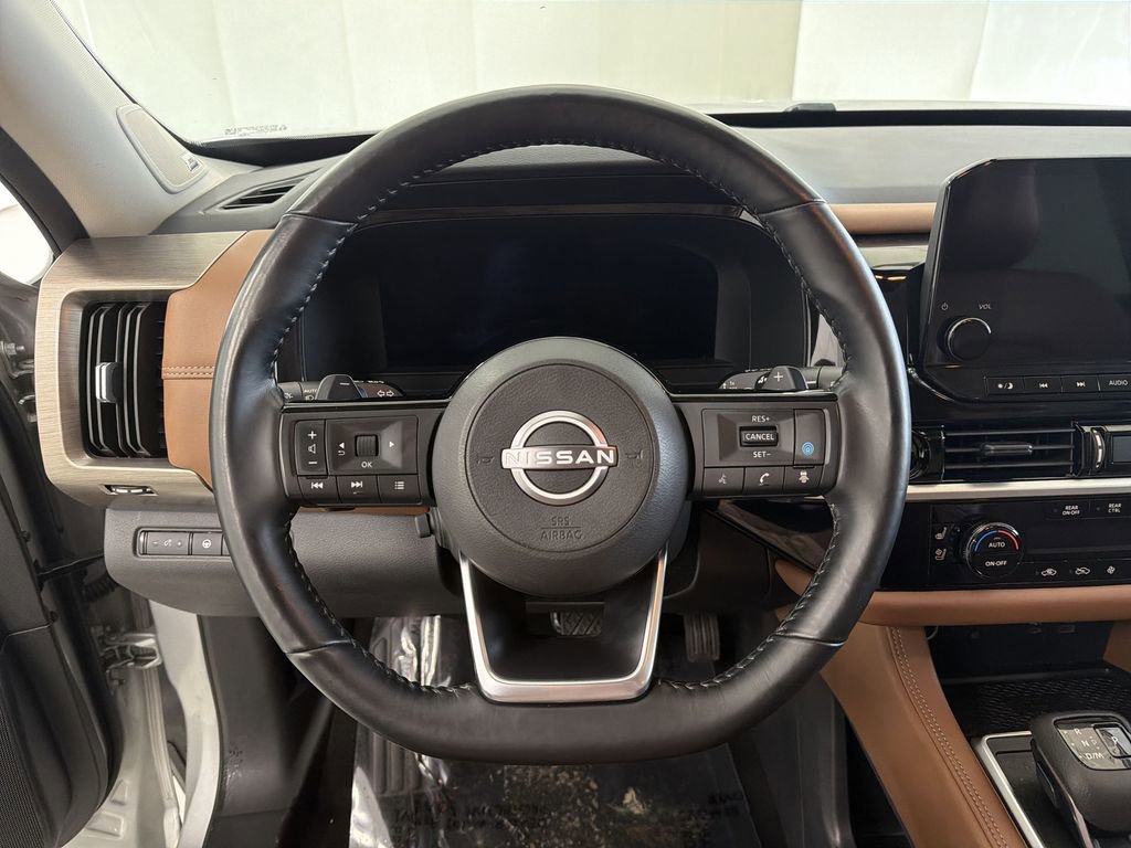Certified 2025 Nissan Pathfinder Platinum w/ Cargo Package FWD image 35