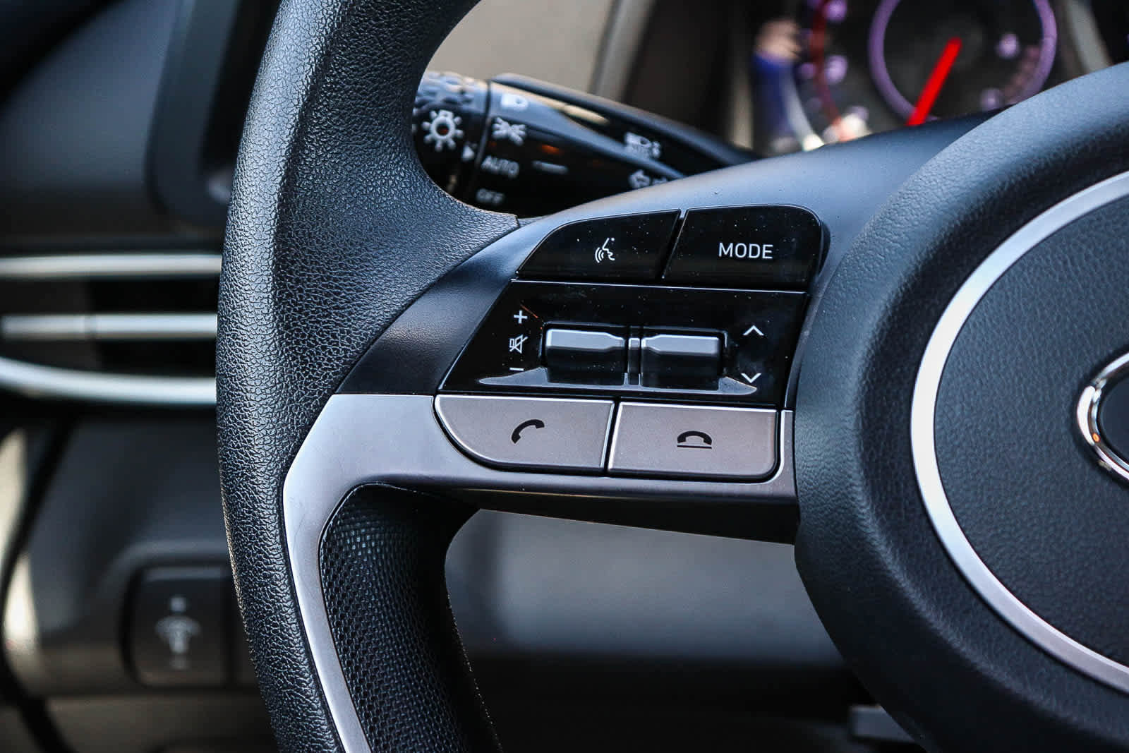 Used 2022 Hyundai Elantra SEL FWD image 18