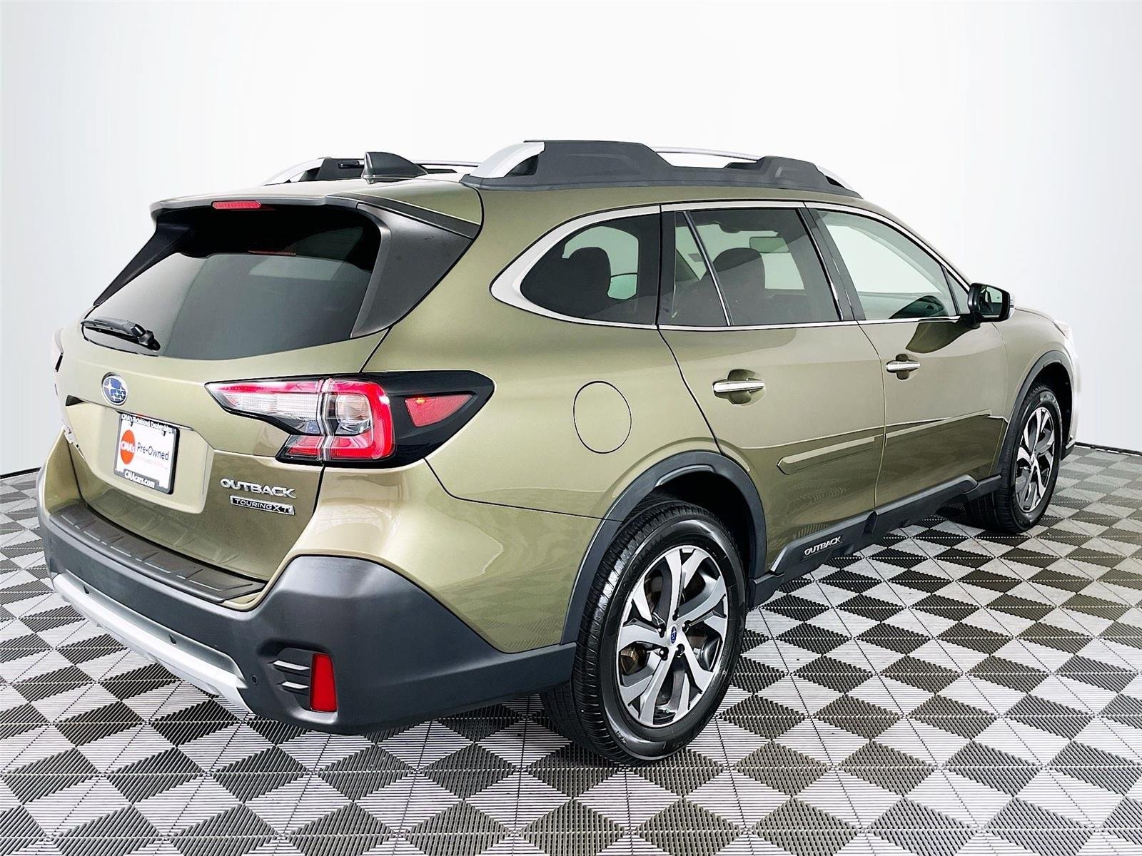 Certified 2021 Subaru Outback Touring XT AWD/4WD image 10