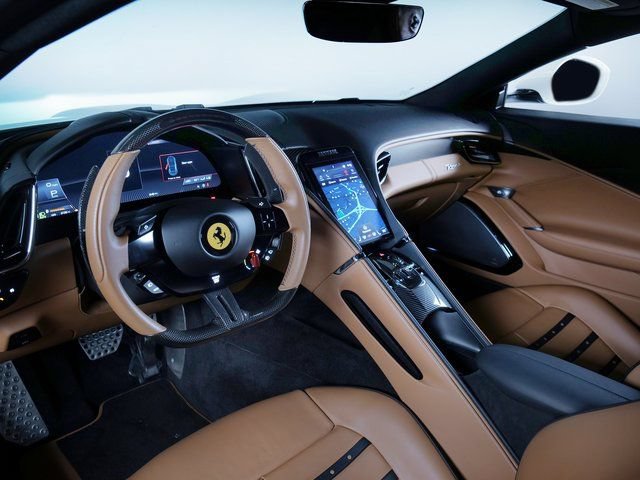 Used 2022 Ferrari Roma RWD image 18