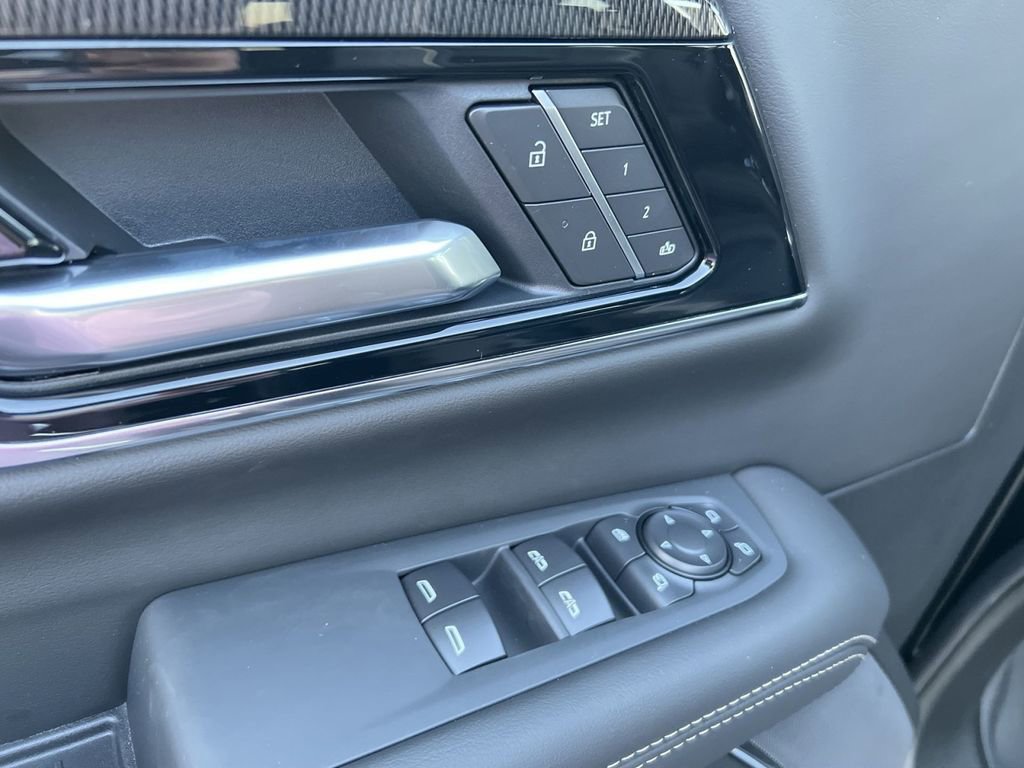 New 2026 GMC Yukon XL Elevation w/ LPO, Floor Liner Package image 15