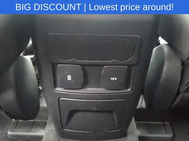 Used 2023 Ford Explorer XLT AWD/4WD image 20