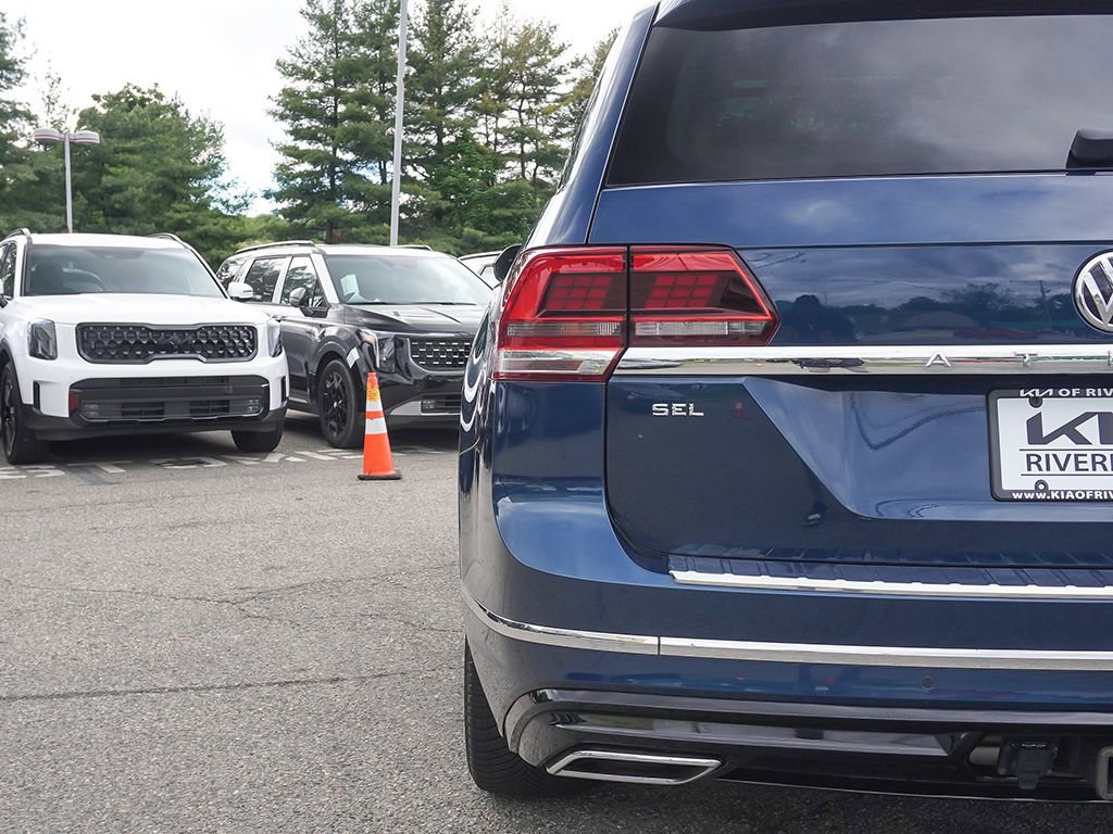 Used 2019 Volkswagen Atlas SEL R-Line AWD/4WD image 17