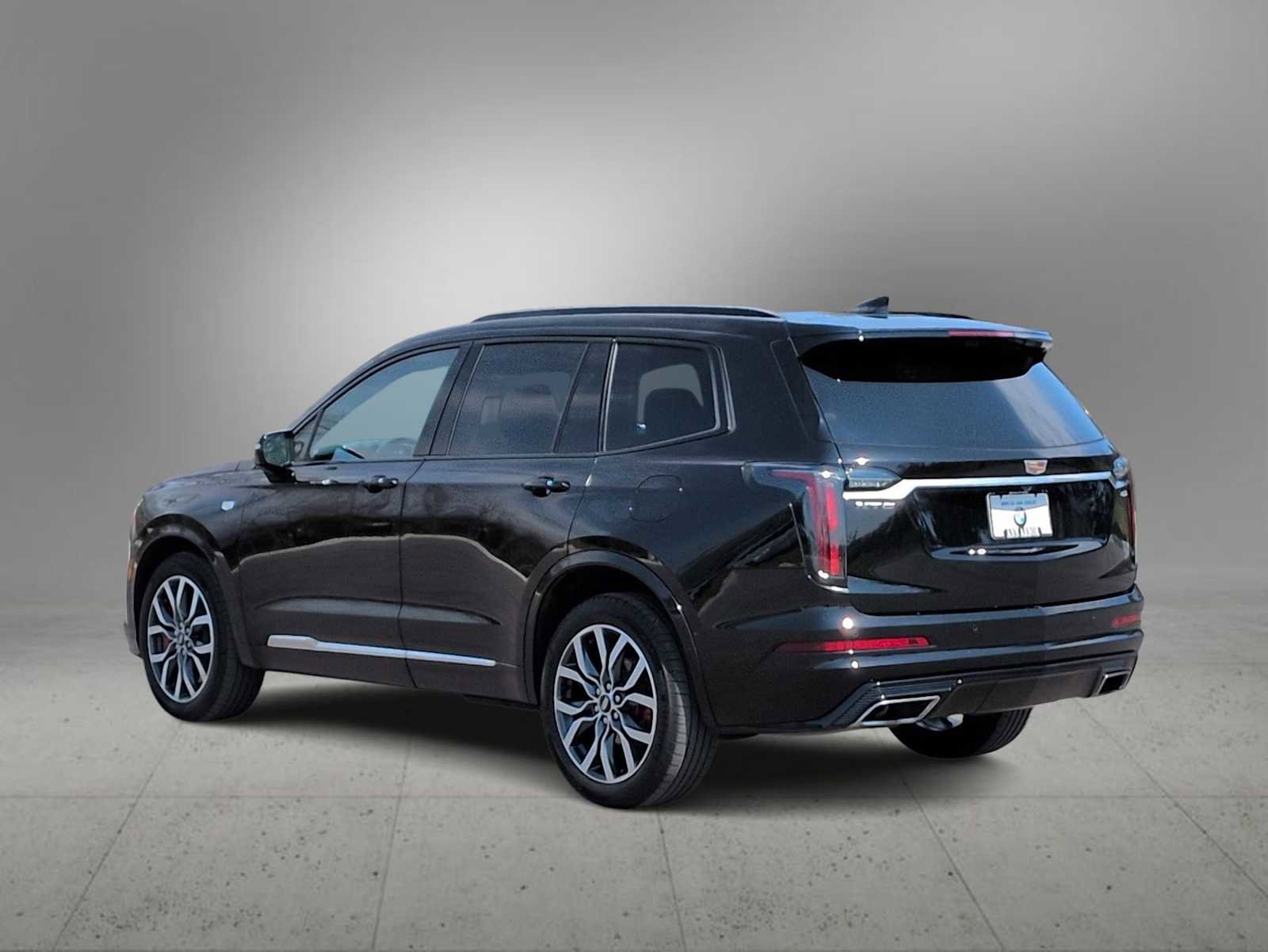Used 2024 Cadillac XT6 Sport w/ Technology Package AWD/4WD image 6