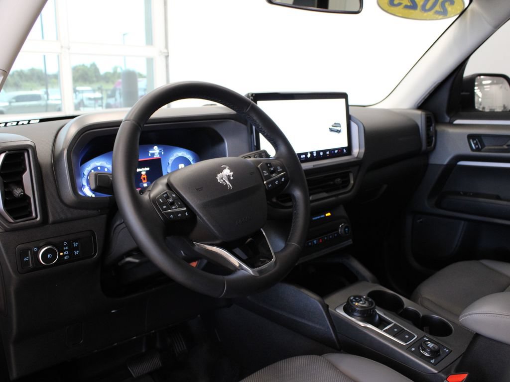 Used 2025 Ford Bronco Sport Badlands w/ Badlands Tech Package AWD/4WD image 13