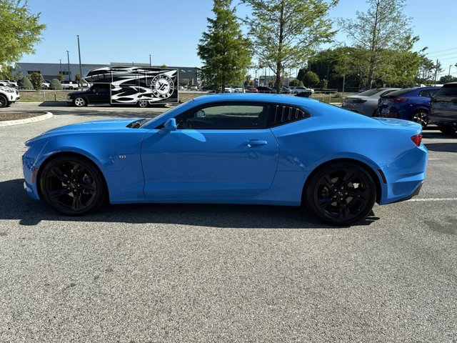 Used 2022 Chevrolet Camaro LT w/ Technology Package RWD image 6